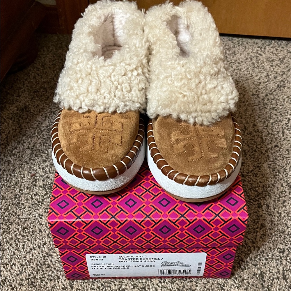 Tory Burch Shearling Suede Slippers/ loafers - Picture 2 of 9